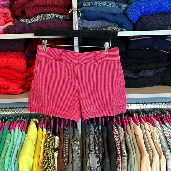 Loft red and navy pinstripe short size 0​ - Picture 1 of 3